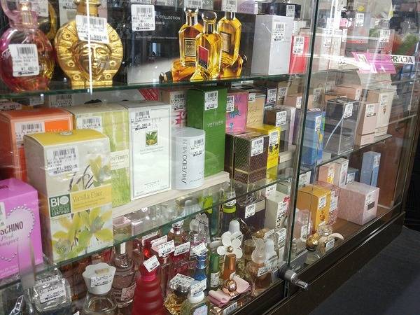 資生堂香水『すずろ』入荷しました。【千葉みつわ台店】｜2016年
