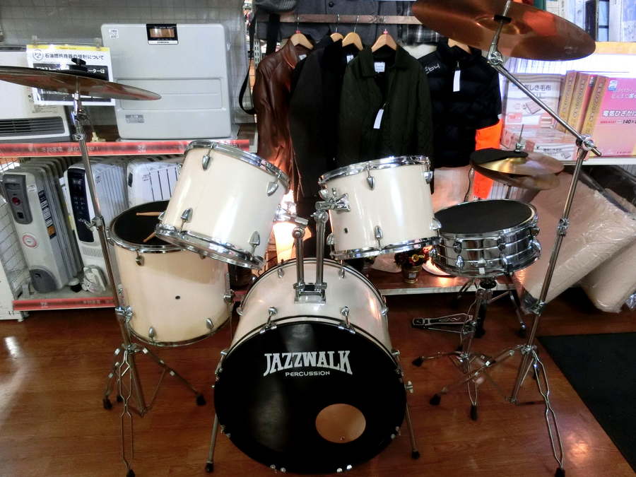 JAZZWALKのドラムセットのご紹介。”2階 楽器コーナー”【千葉