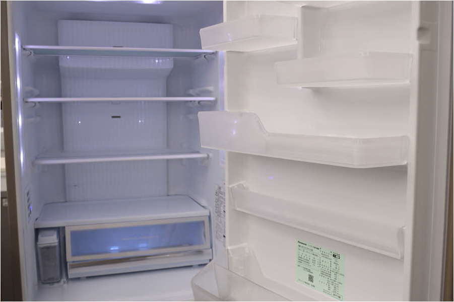 2017年製、Panasonic(パナソニック)の5ドア冷蔵庫（NR-E412PV-N