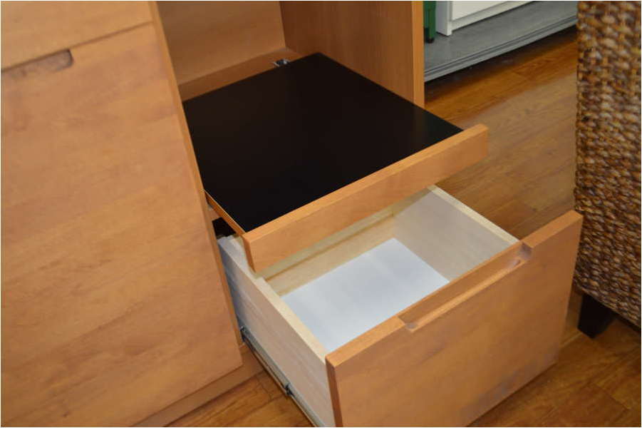 UNICO(ウニコ)のWYTHE(ワイス)キッチンカウンターが買取入荷しました