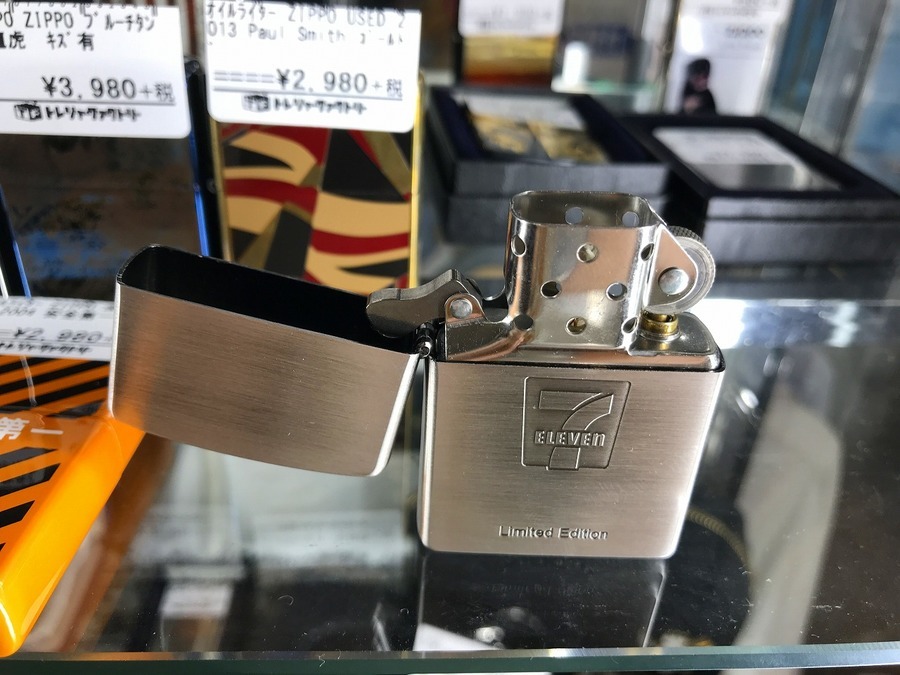 オイルライター ZIPPO(ジッポ) 未使用品 2005年製 オイルライター ZIPPO(ジッポ) 未使用品 2005年製