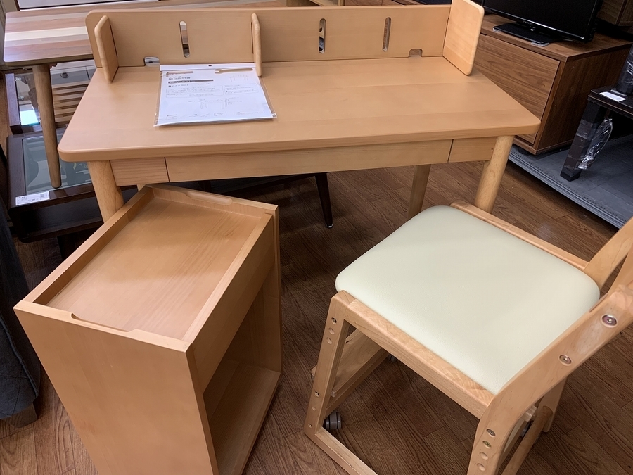 KEYUCA（ケユカ）のデスク3点セットが買取入荷致しました！