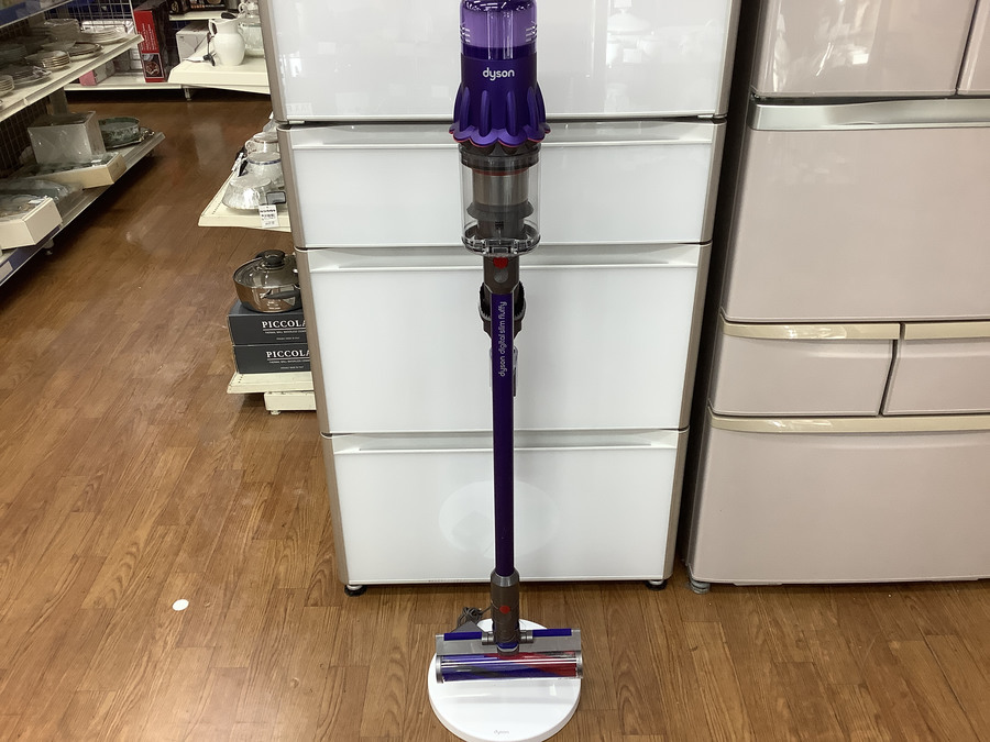★リユースのサカイ千葉中央店★ dyson コードレス掃除機   動作確認／クリーニング済み TC5379 よろずやマルシェ本店 | Dyson コードレススティッククリーナー V12s