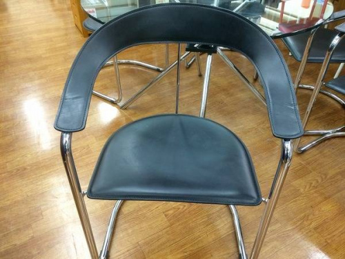 ダイニングセットのIDC大塚家具