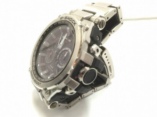 G-SHOCK　のMTG-S1000D-1AJF