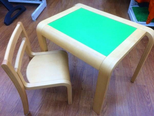 家具・インテリアのテーブル