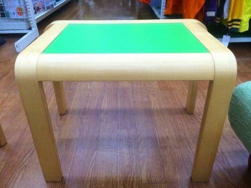 テーブルのピッコラテーブル