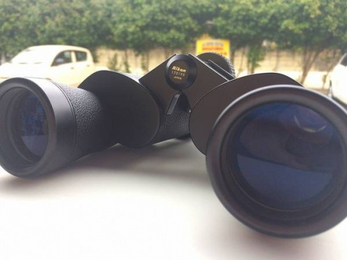 双眼鏡のニコン