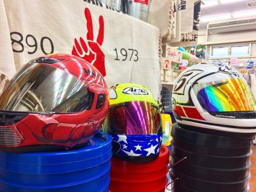 大量入荷の中古バイク用品