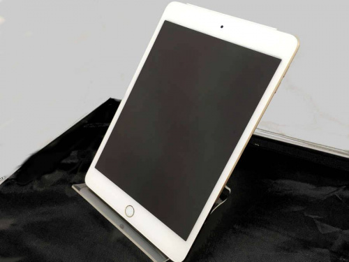 タブレットのiPad mini 4