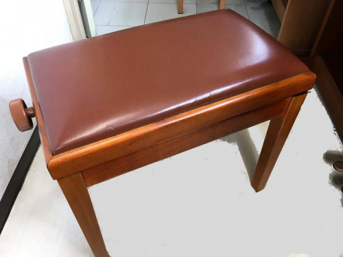 エレキギターの河合楽器