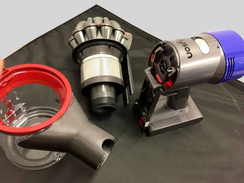 ダイソンのコードレスクリーナー