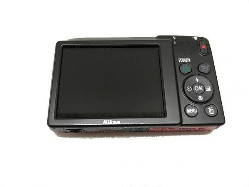 コンパクトカメラのニコン