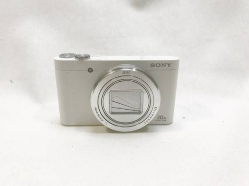 デジタル家電のコンパクトカメラ