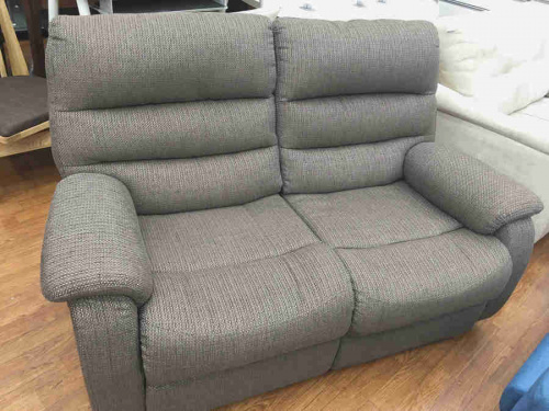 中古家具のソファ