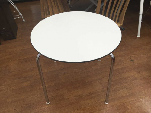 ダイニングセットのVitra