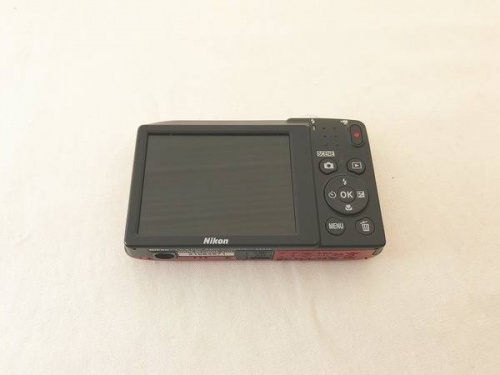 コンパクトデジタルカメラのNikon