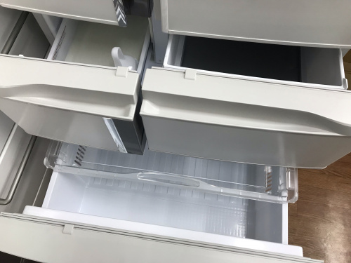 6ドア冷蔵庫のMITSUBISHI