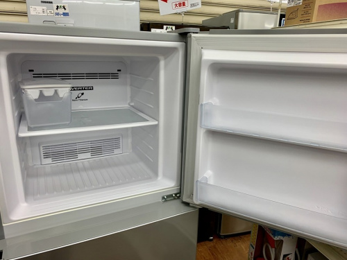 冷蔵庫の2ドア冷蔵庫