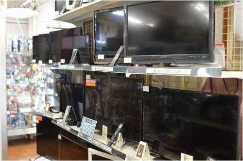 黒モノ家電のテレビ