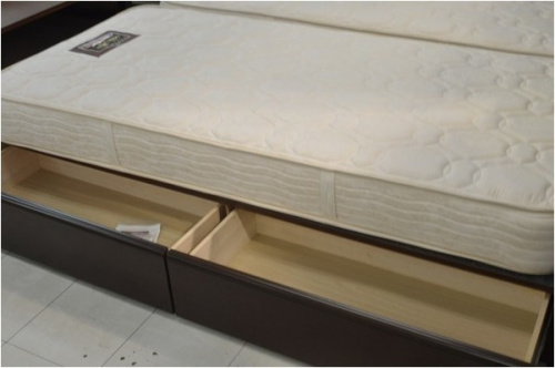 シングルベッドのSimmons