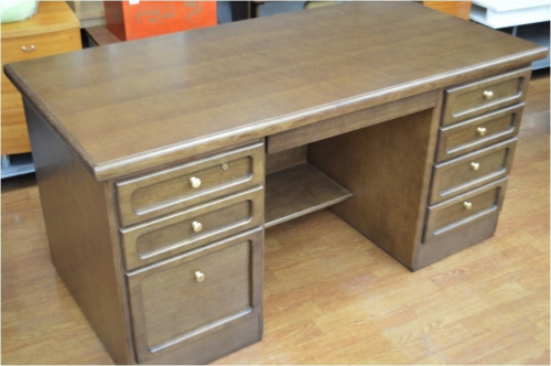 カリモクの中古