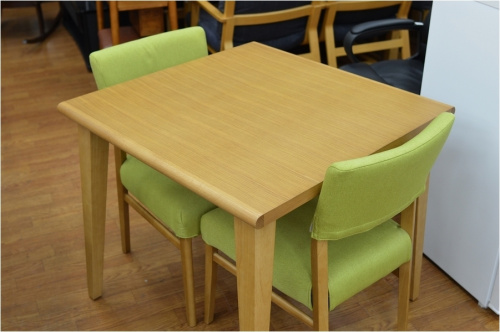 生活家具のダイニング3点セット