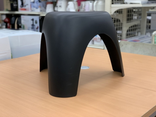 スツールのVitra
