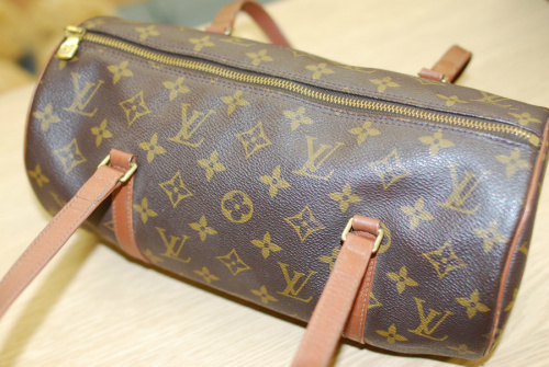 ハンドバッグの千葉