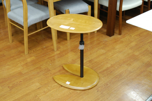 サイドテーブルのEKORNES