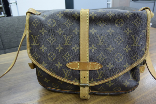 ハンドバッグの千葉