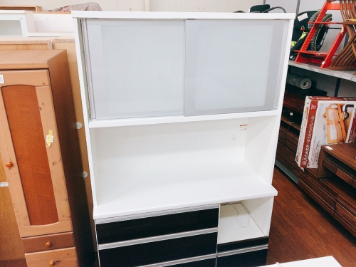 松田家具　マツダカグのカップボード　食器棚