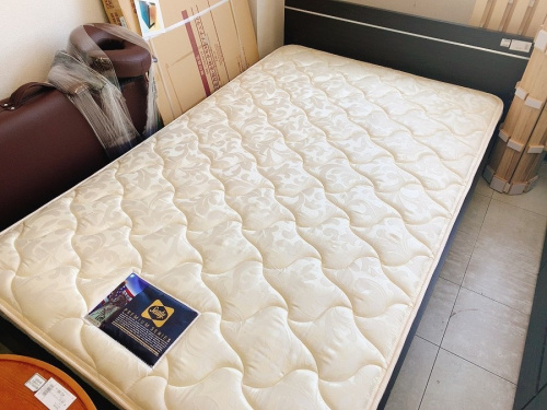 生活家具のベッド