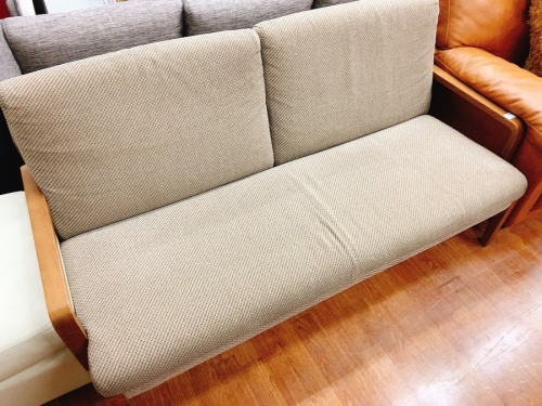 karimoku(カリモク)の2人掛けソファ