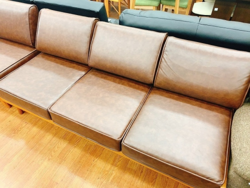 ユキ　unico SUABI 本革　3人掛けソファー unico】ウニコ SUABI スアビ レザーソファ 3人掛けソファ 革 出張買取