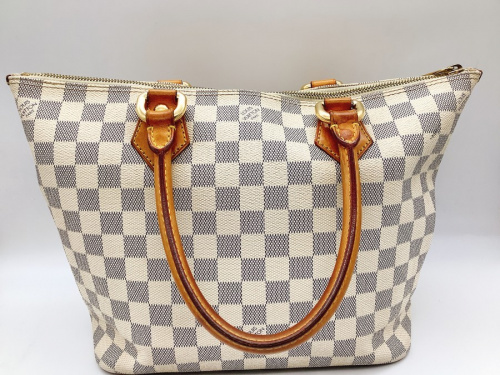 LOUIS VUITTON(ルイヴィトン)のハンドバッグ