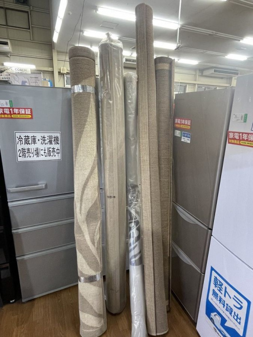 ダイニングセットのダイニングテーブル