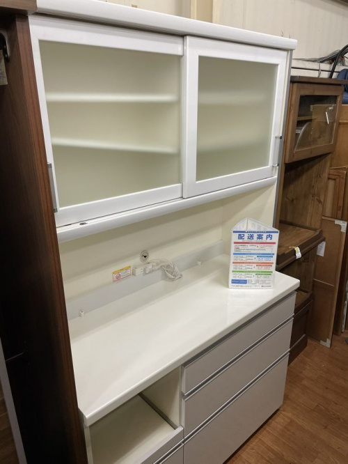 食器棚の岡村製作所