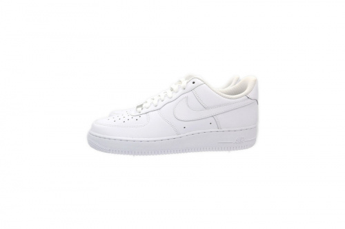 AIR FORCE 1のスニーカー