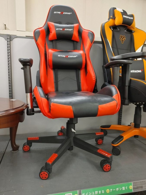 ゲーミングチェアのAK RACING