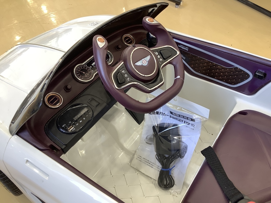 本格的な外観のかっこいい電動乗用カーが入荷です！｜2022年04月09日