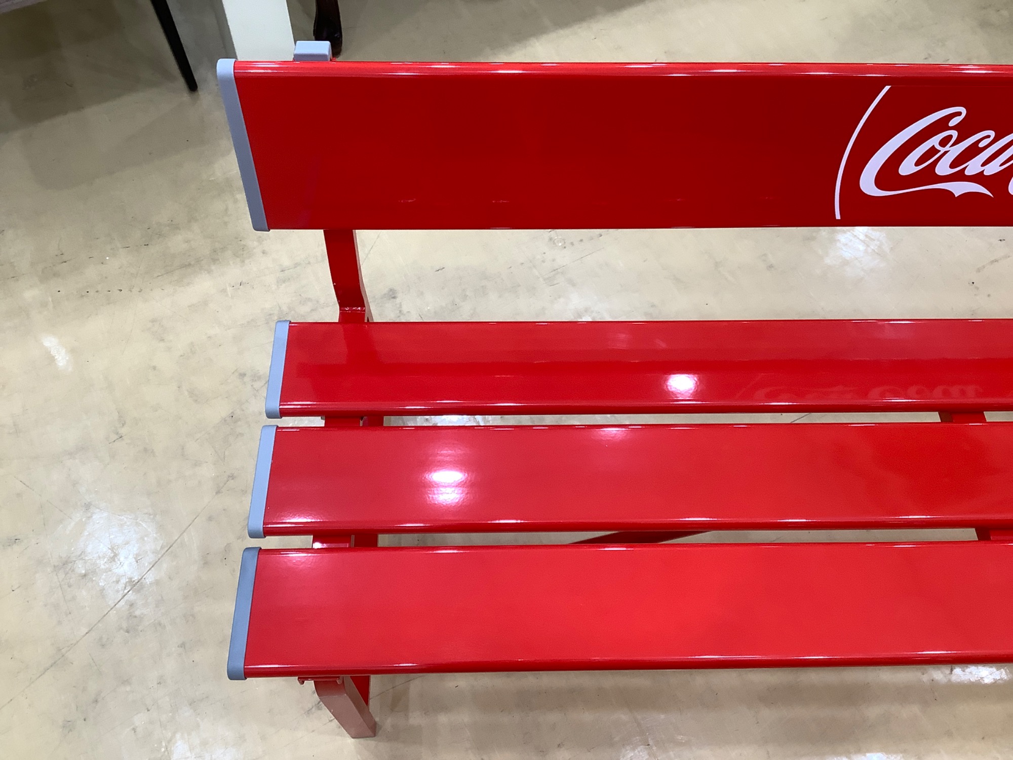 リサイクルショップ【トレジャーファクトリー館林店】 CocaCola　アルミベンチ Coca Cola (コカコーラ) アルミベンチ シルバー GAB-1000｜トレファク