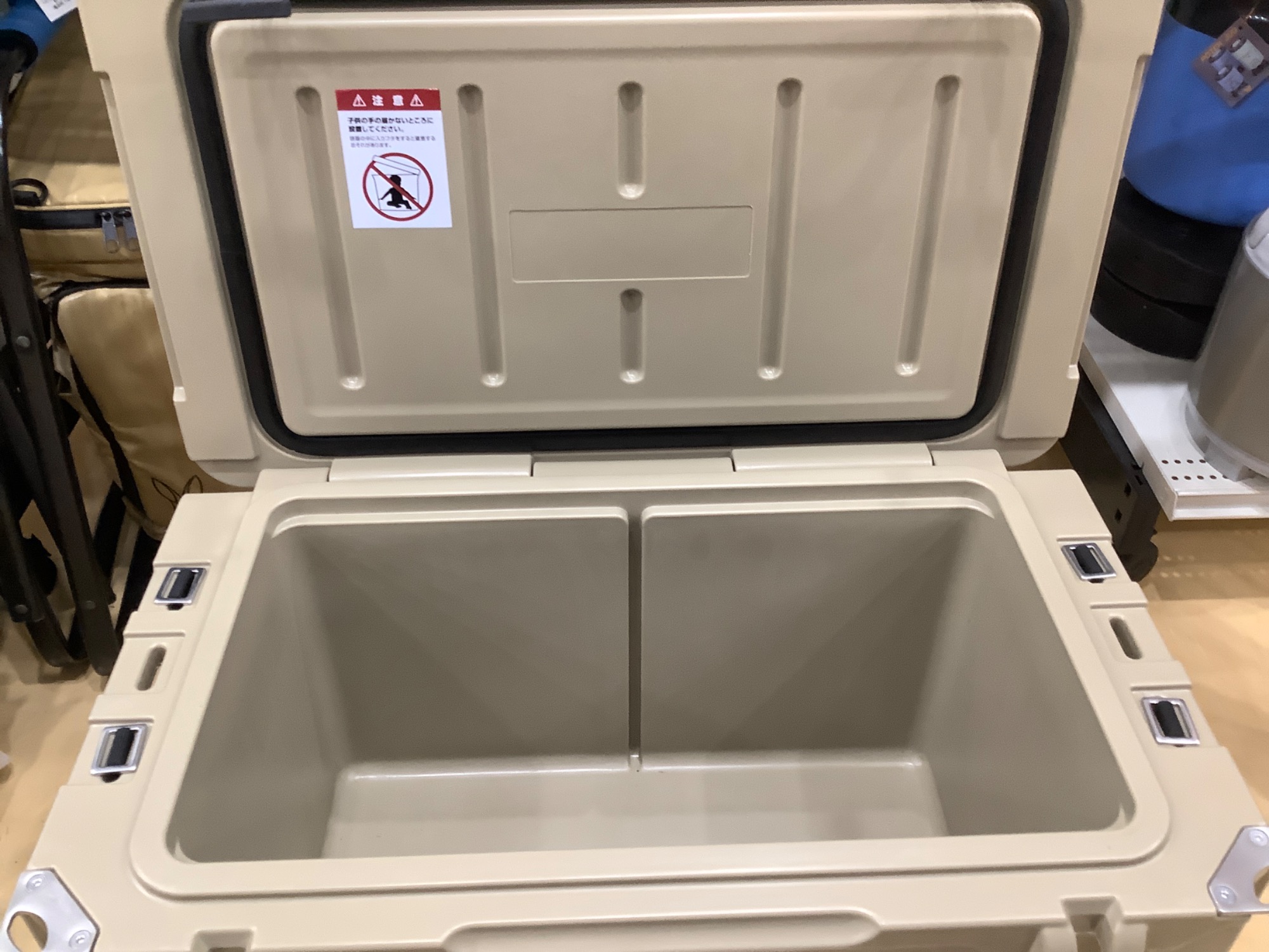 FIELDOOR(フィールドア) ノーザンクーラーボックス 42.5L 入荷いたし 