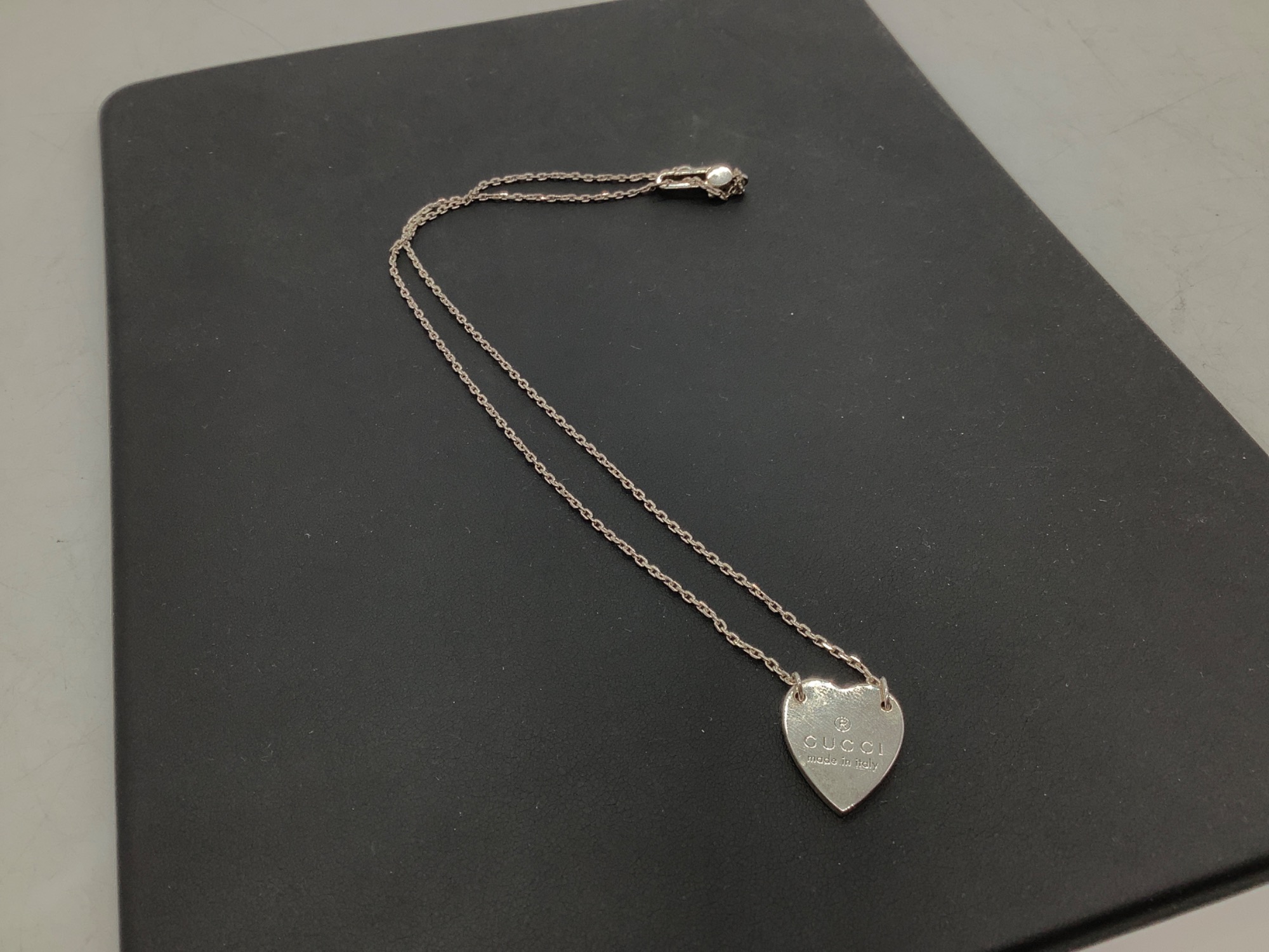 h♡ページ GUCCI ハート型ペンダントネックレス 入荷いたしました！｜2024年10月