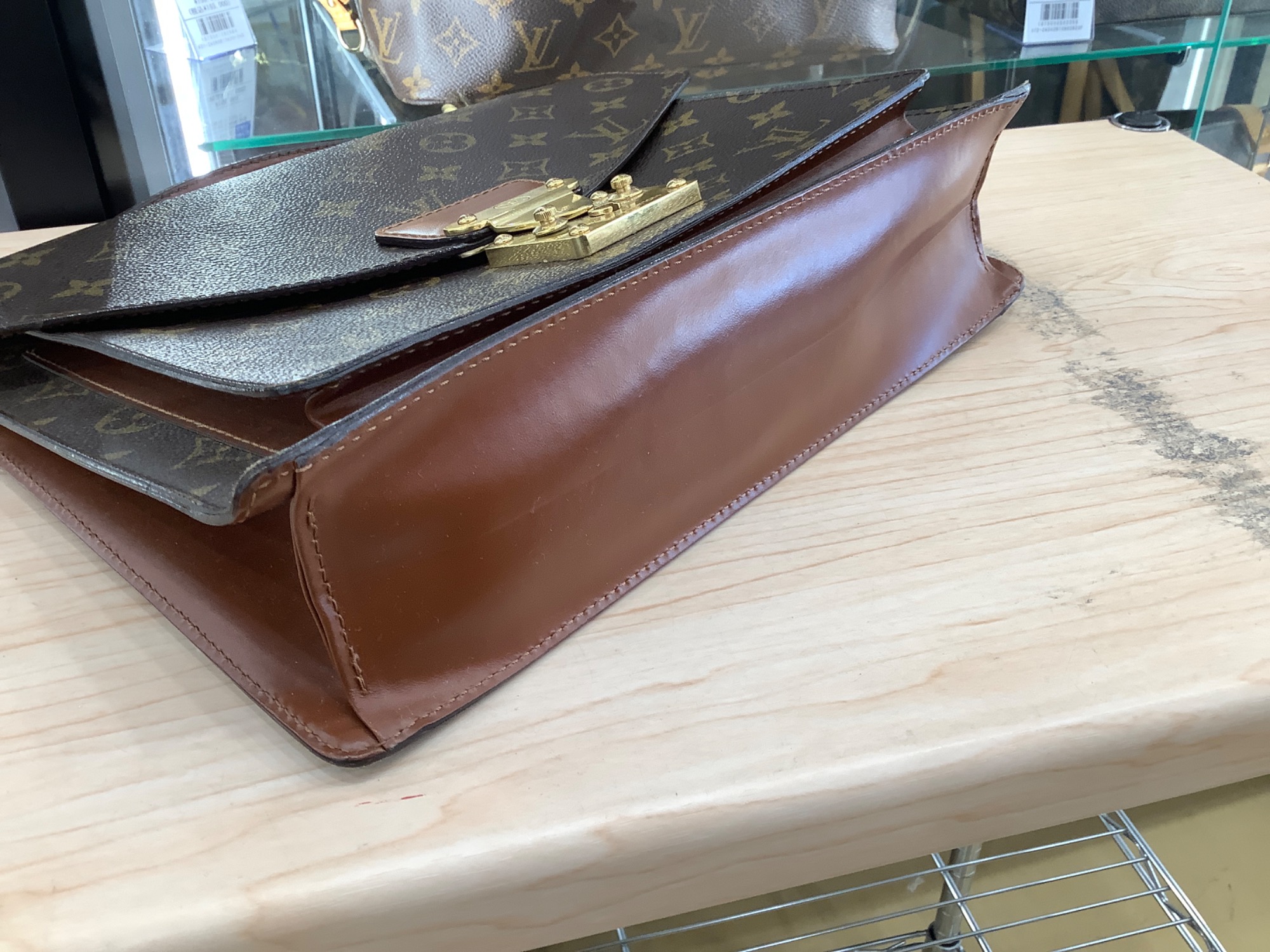 ルイヴィトン モンソー M51185 モノグラム ハンドバッグ 正規品 鍵付き ルイヴィトン モンソー モノグラム ハンドバッグ M51185