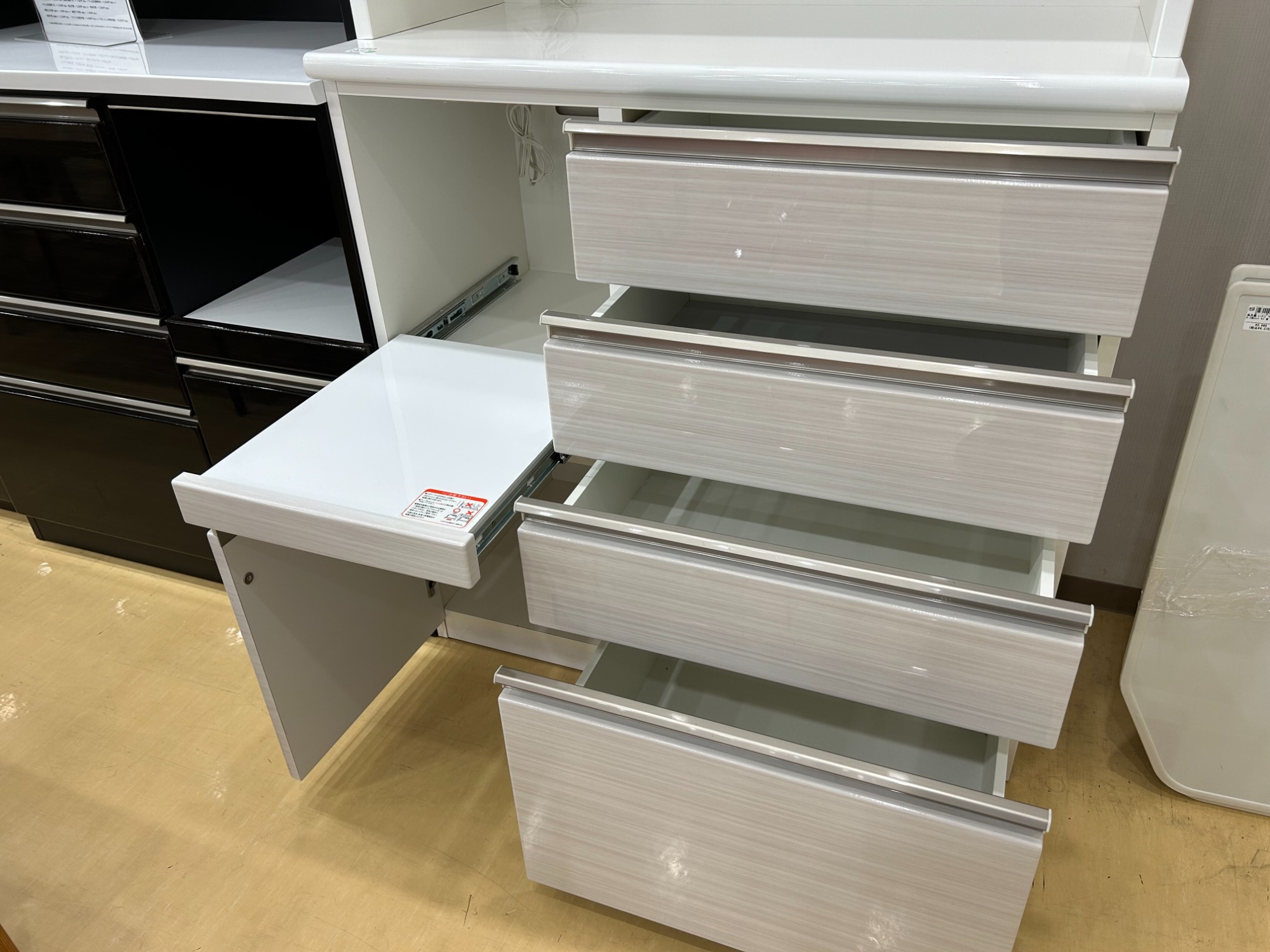 ニトリ、ポスティアレンジボード入荷いたしました！｜2024年12月02日 