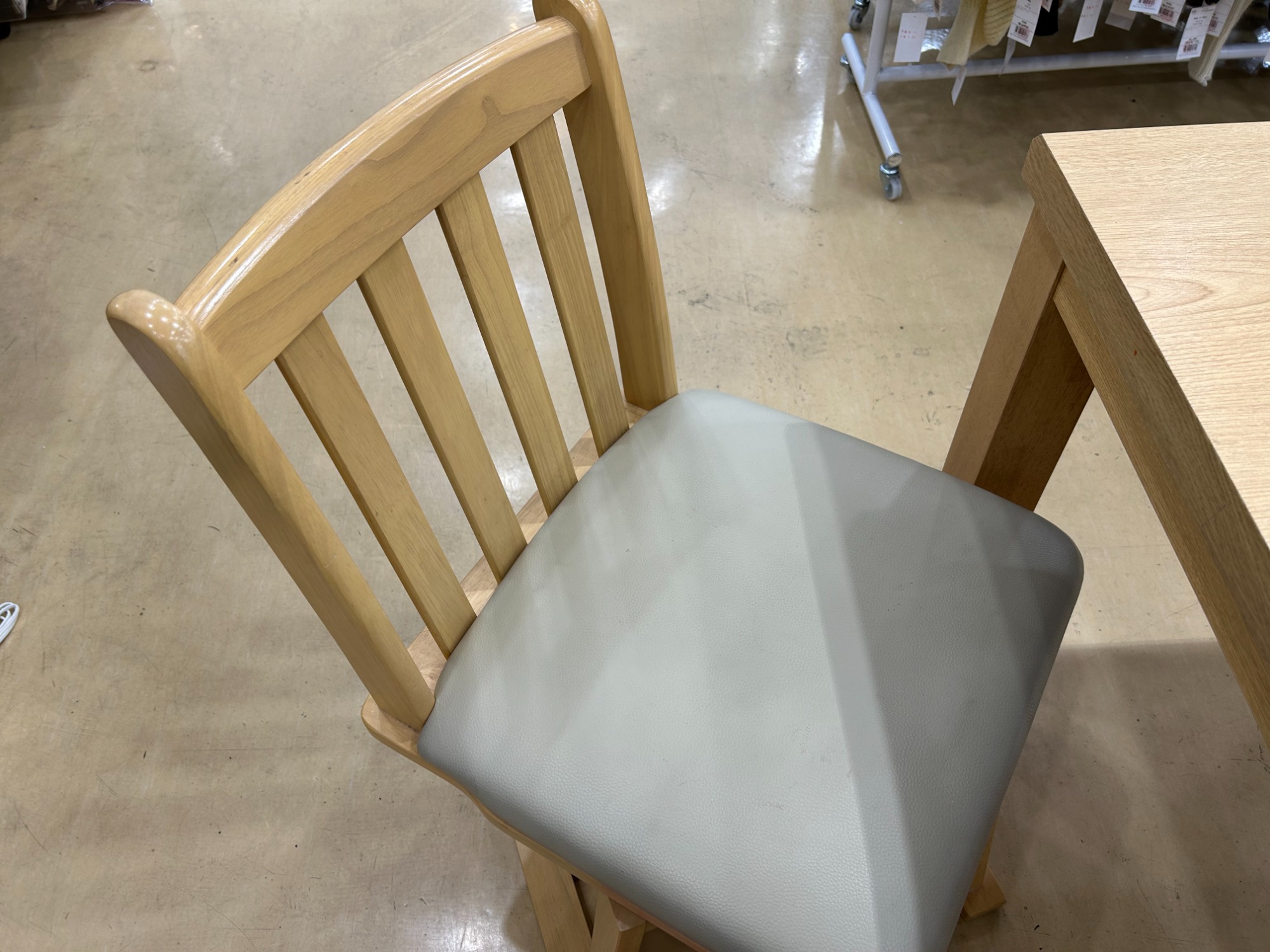 利根商会（とねしょうかい）こたつダイニングセット入荷いたしました