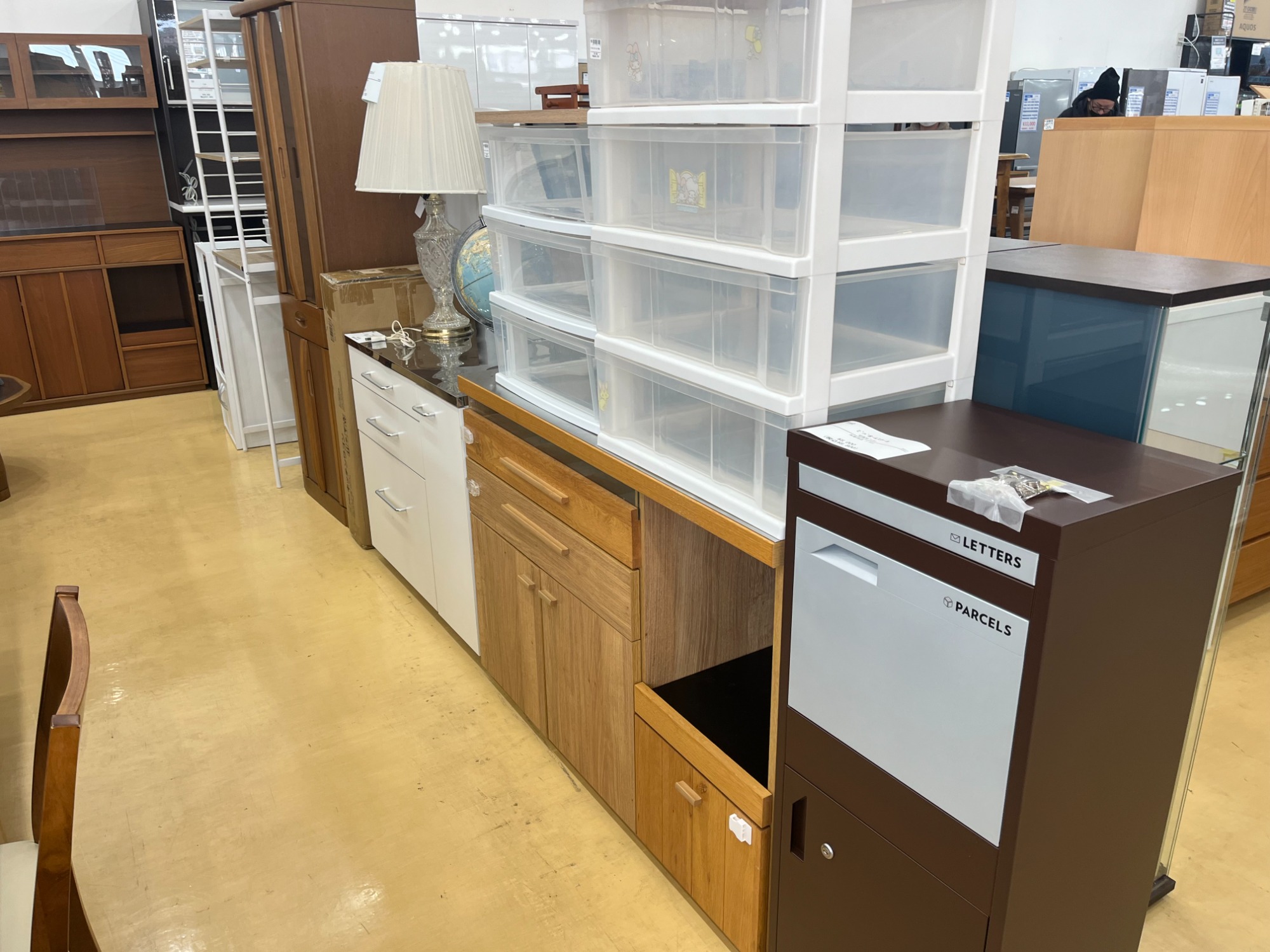 不二貿易(フジボウエキ) ガラスコレクションケース 入荷致しました