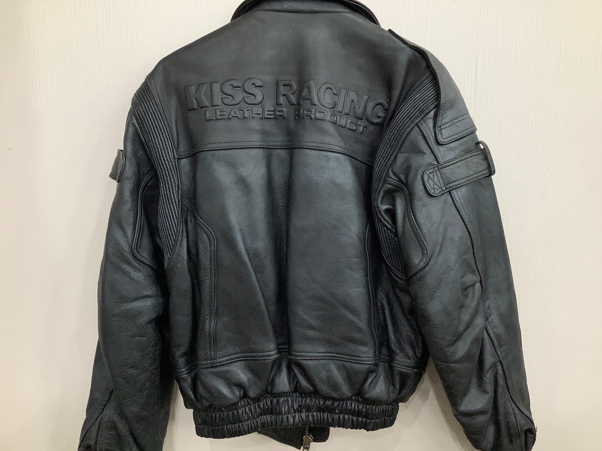 KISS RACING　ブラックレザージャケット　キスレーシング　黒　Ｌサイズ ライダースジャケット/KISS /キスレーシングチーム/ブラック/バイク の