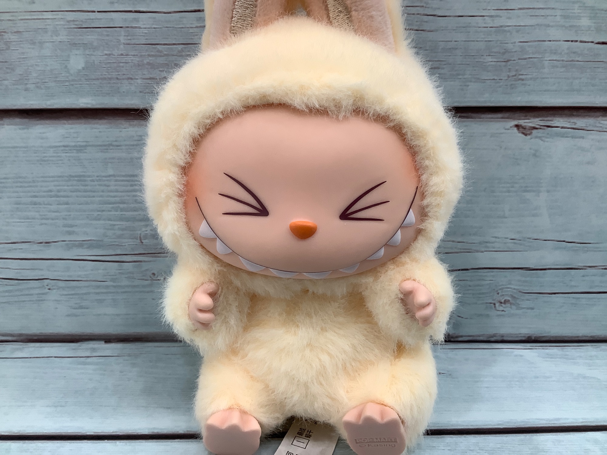 MOON オブジェ　手作り　モニュメント　ラブブの乗り物 MOON オブジェ 手作り モニュメント ラブブの乗り物